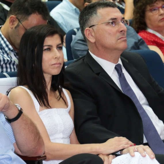 גדעון סער וגאולה אבן