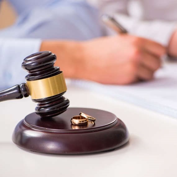 גירושים: הגרסה הכלכלית