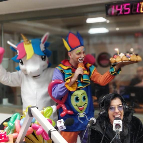 דיקלה באולפן של דידי