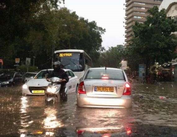 חורף בתל אביב (ארכיון)