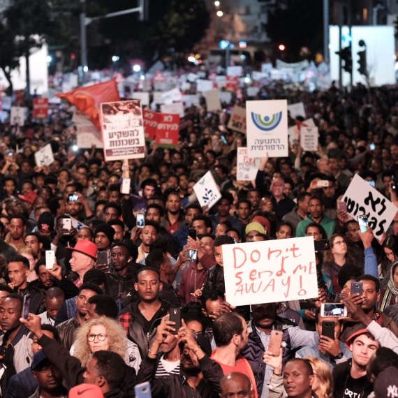 מתוך הפגנה למניעת גירוש הפליטים ומבקשי המקלט