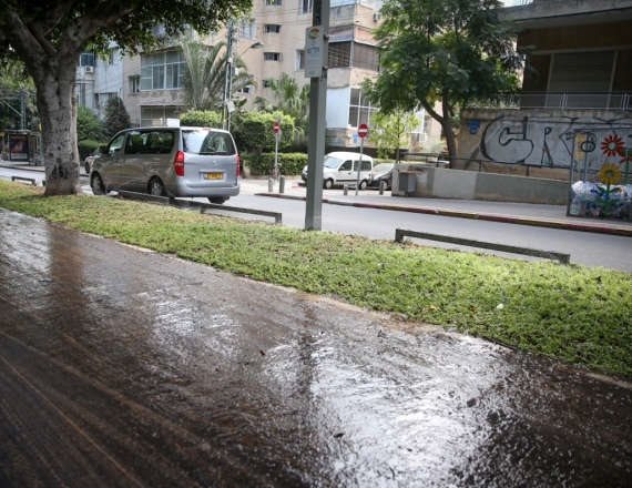 הגשם בפגרה, תכף ישוב