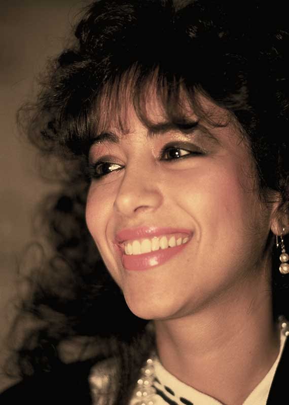 20 לפטירתה. עפרה חזה