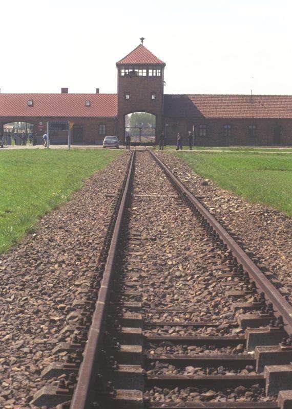 יום הזיכרון לשואה ולגבורה