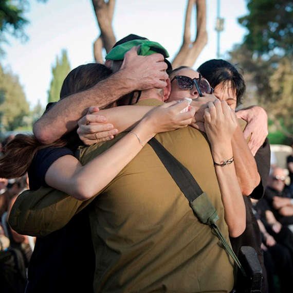 למצולמים אין קשר לכתבה