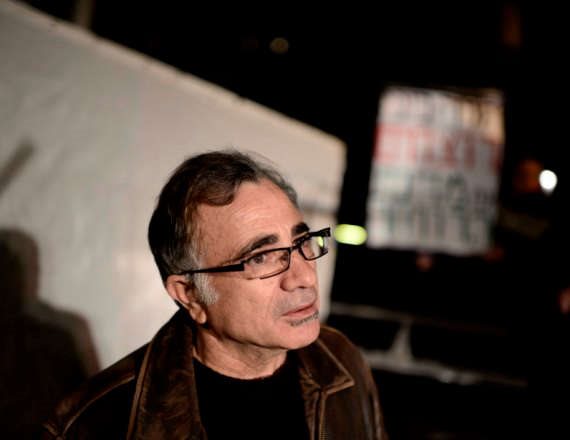 השחקן משה איבגי