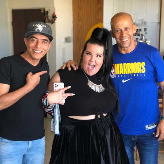 נטע ברזילי באולפן הבית של דידי הררי והרון הרון