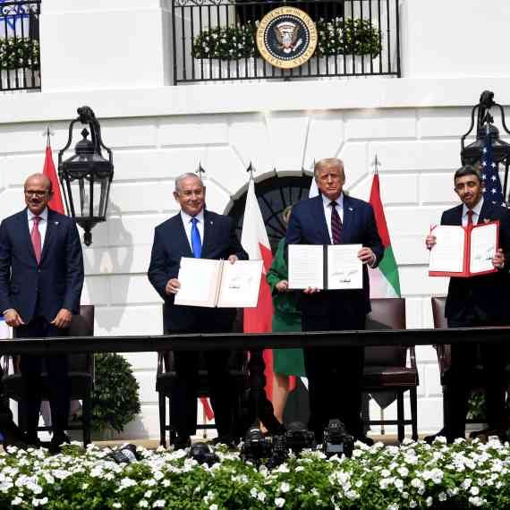 החתימה על ההסכם עם איחוד האמירויות, אמש (ג')