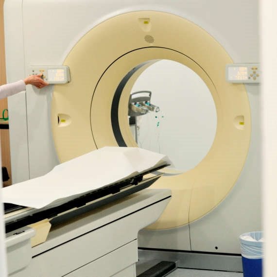 פרופ' שוקי שמר: "חברות התרופות צריכות להוריד את המחירים"