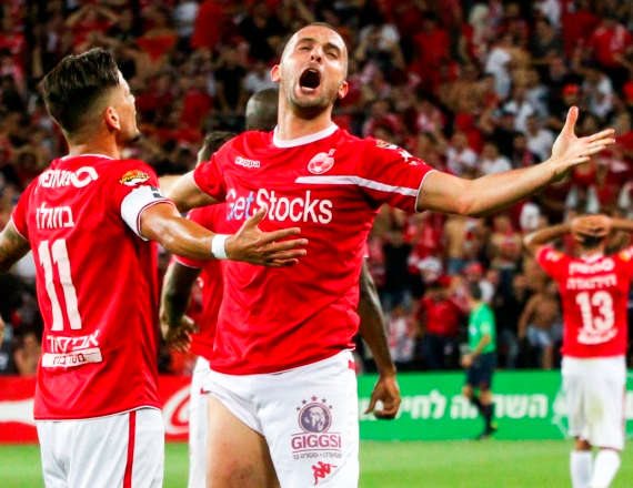 הפועל באר שבע בקרב על המגרש