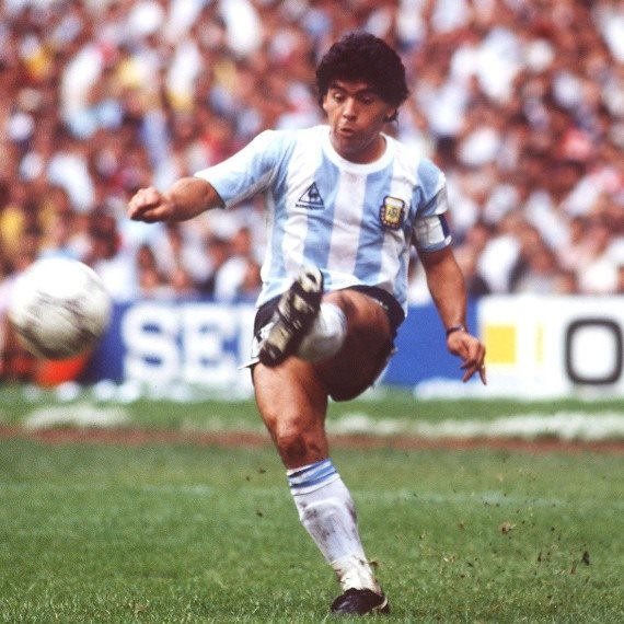 דייגו מראדונה הלך לעולמו