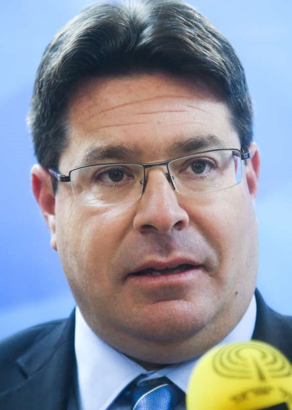 אופיר אקוניס