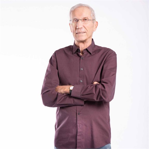 פרופ' יורם לס