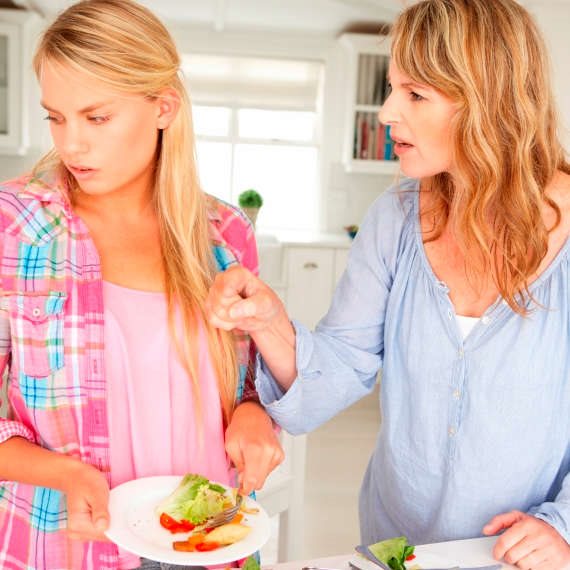 "בתי סובלת מקשיי הסתגלות"