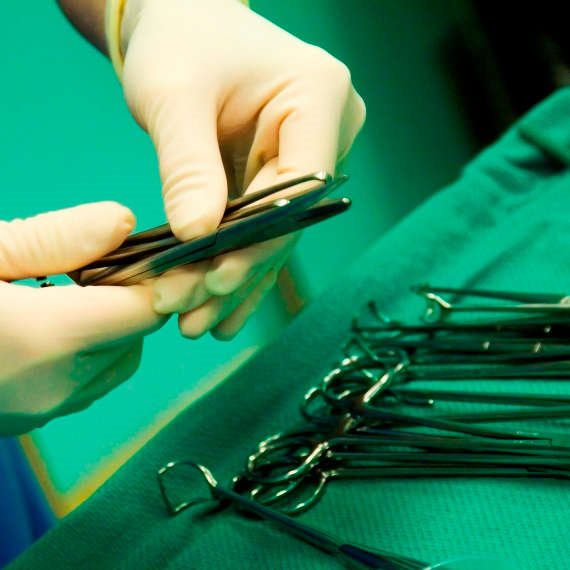 "אף רופא לא מסתכל עליי בלי 40 אלף ש"ח"