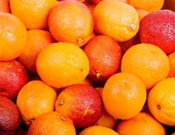 תפוזים או קלמנטינות?