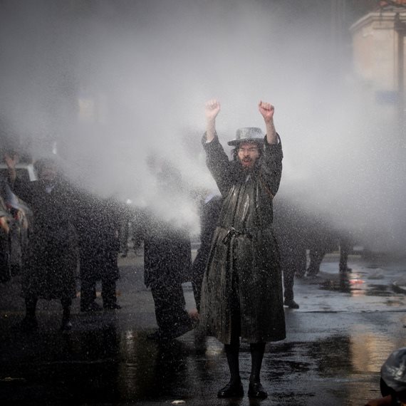 חרדים בהפגנה