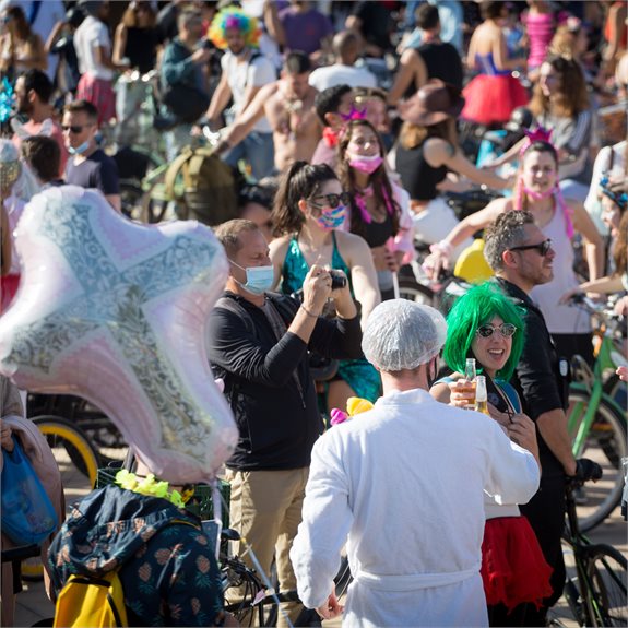 חגיגות הפורים ההמוניות בסוף השבוע