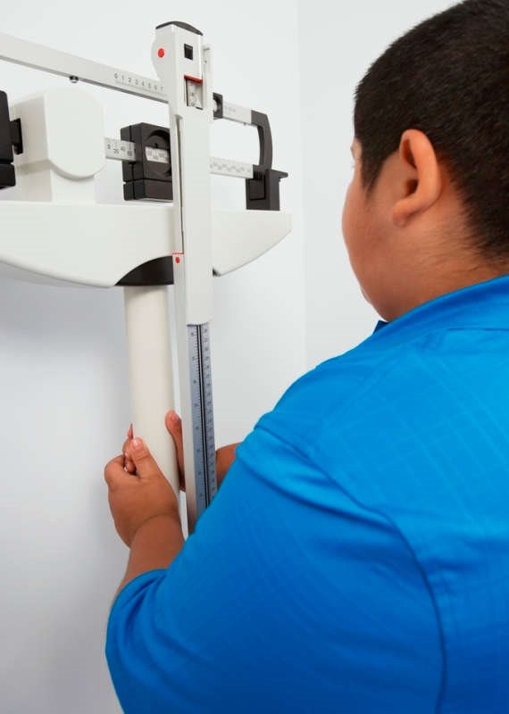 אמא מודאגת: "בני בן ה-16 וחצי עם עודף משקל"