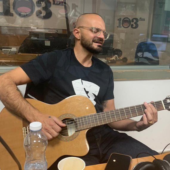 הזמר והיוצר, אברהם טל