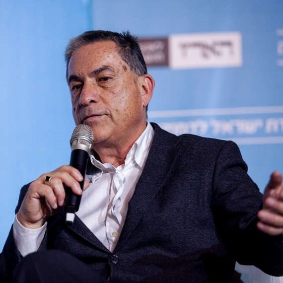 העיתונאי גדעון לוי