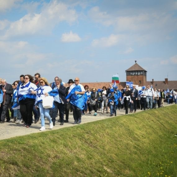 למצולמים אין קשר לכתבה