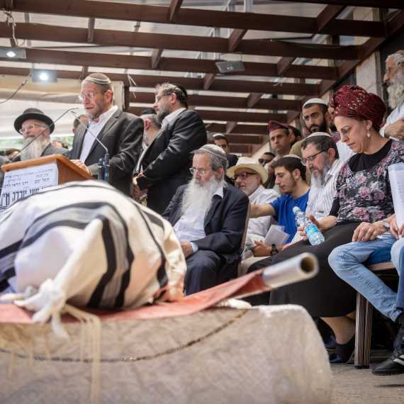 הלווייתו של יהודה גואטה ז"ל, היום (ה')