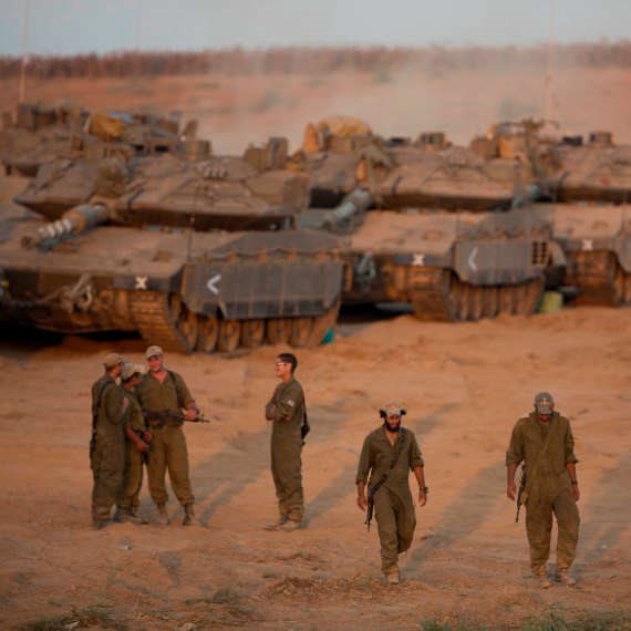 מחזירים אהבה לחיילים