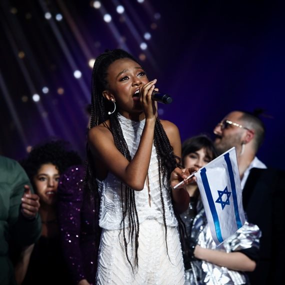 עדן אלנה לא זכתה, אבל אל תשאלו מה קרה מאחורי הקלעים