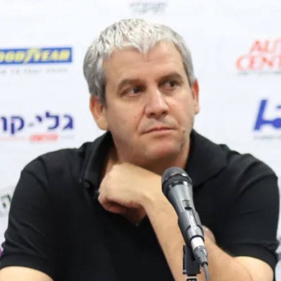 איתן לנציאנו, יו"ר הפועל חולון בכדורסל