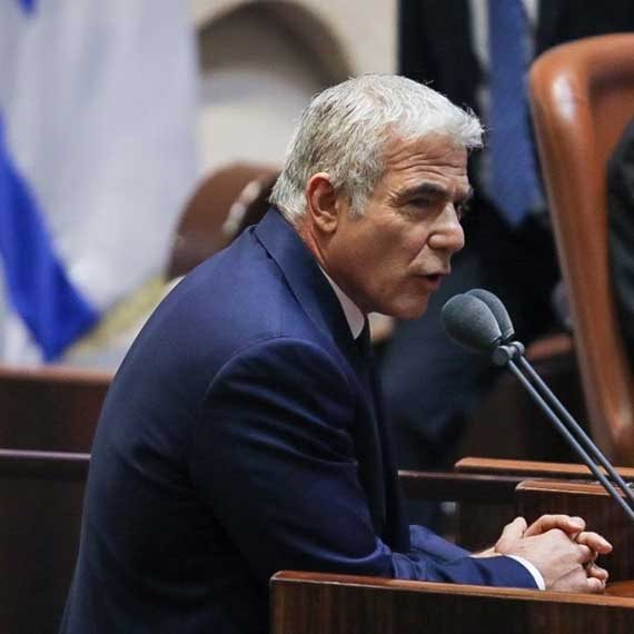 יאיר לפיד במעמד השבעת הממשלה, אתמול (א')