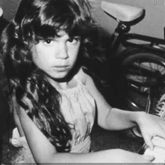 לילך גליקסמן, מתוך קליפ 'זהירות בדרכים', 1979