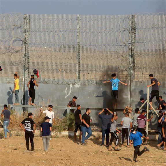 העימותים בגדר המערכת