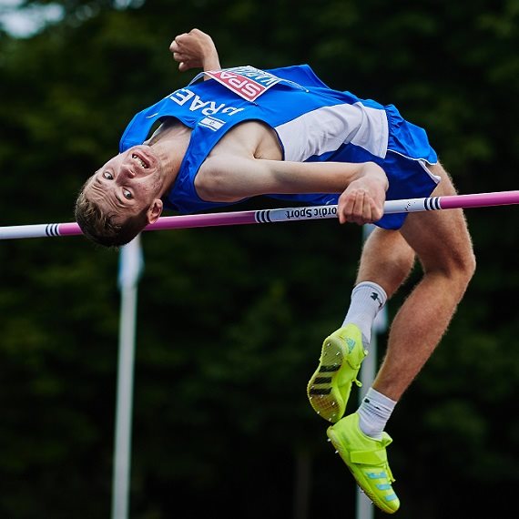 יונתן קפיטולניק