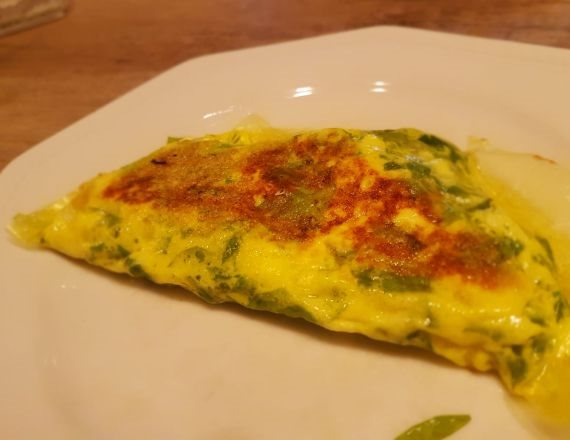 בורקס דף אורז במילוי תרד