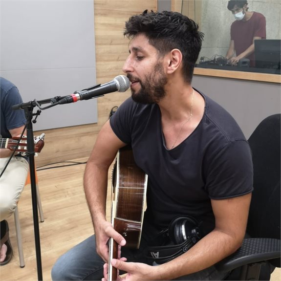 עידן עמדי באולפן של דידי