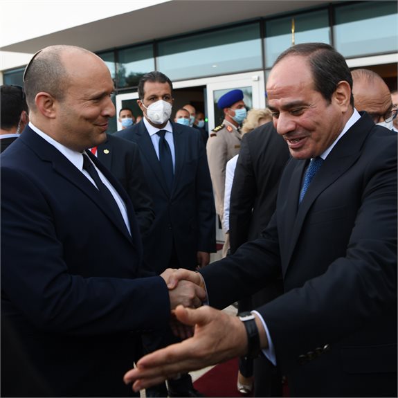 נפתלי בנט וא־סיסי