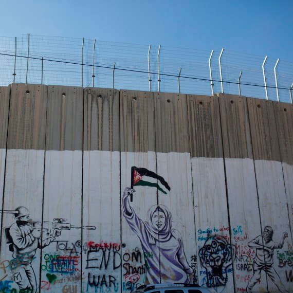 מו"מ עם הפלסטינים? גדר ההפרדה, למצולם אין קשר לנאמר