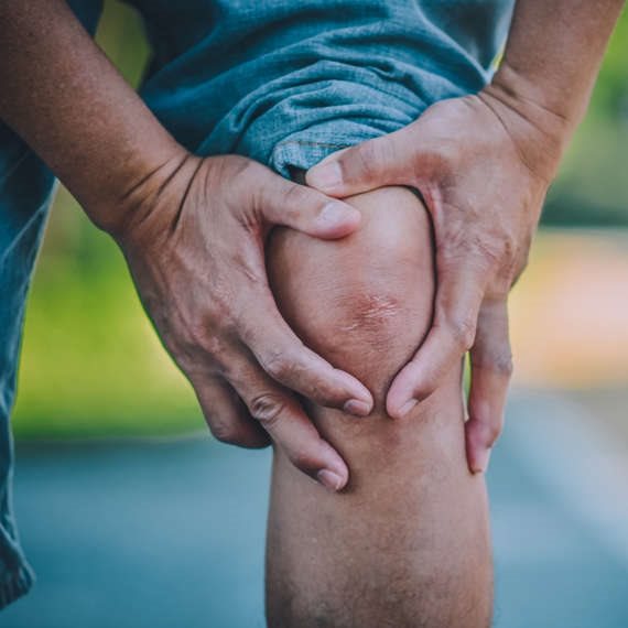 מאזין: "מדי יום אני צועד בבוקר - ושומע צליל של קנאקים בברך"