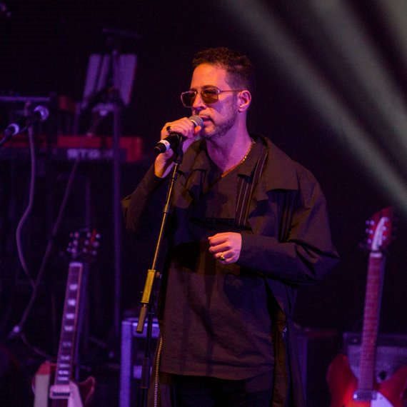 סולן להקת ג'ירפות, גלעד כהנא