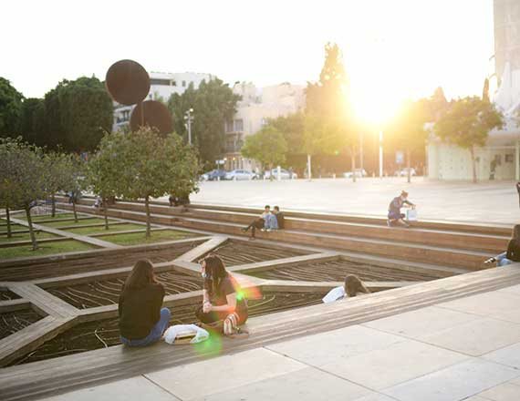 כיכר הבימה בתל אביב. למצולם אין קשר לנאמר