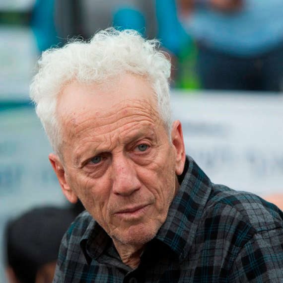 מוני מושונוב