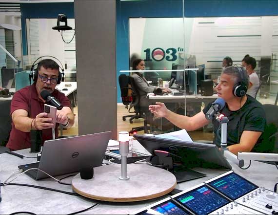 ביחד באולפן. מגל וכספית מבלים