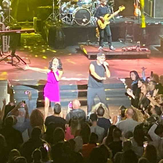 רמי וריטה במופע משותף