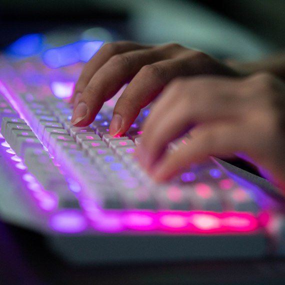 למצולמים אין קשר לכתבה