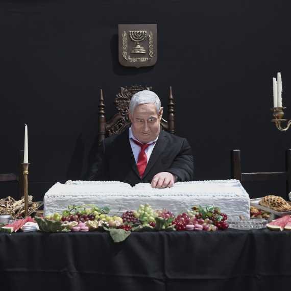 "אומנות מעוררת חשיבה ביקורתית"